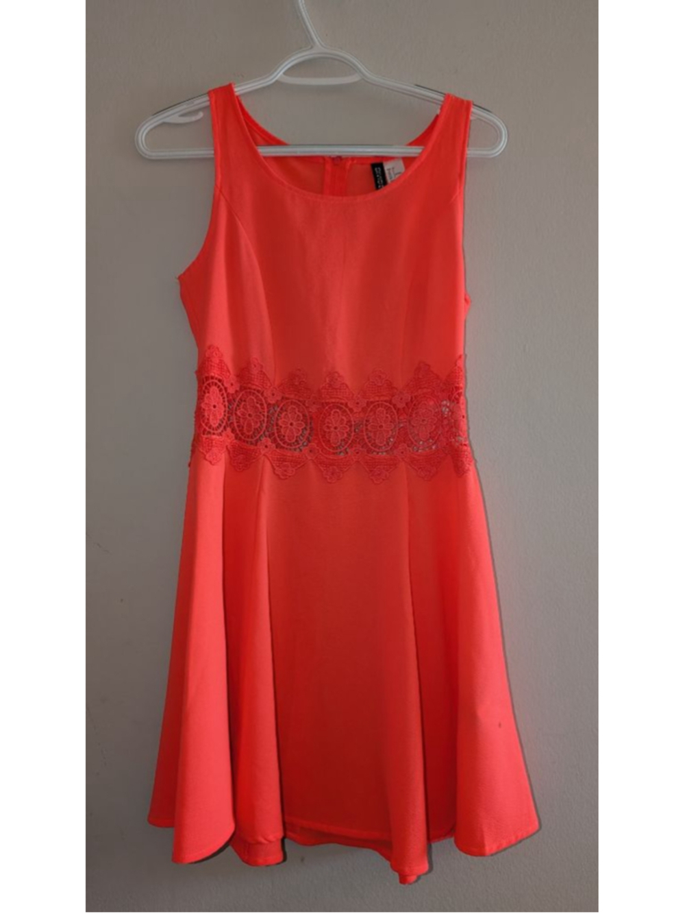 H&M Divided Coral Lace Detail Sleeveless Mini Dress Size 6